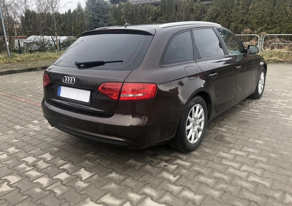 Audi A4 cena 34900 przebieg: 264000, rok produkcji 2012 z Wielichowo małe 436